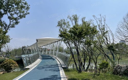 招商雍華府動態:項目北側鹽龍體育公園-鹽城安居客